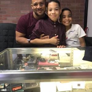 Meet your Posher, Roy